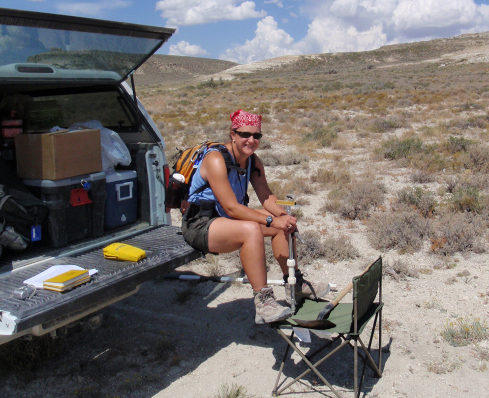 Professor, University of Akron PhD and MS from U of Arizona, BS from College of Wooster Field sites past & present: Lake Tanganyika, Lake Malawi, Eritrea, Oman, Indonesia, California, Wyoming, Nevada, Oregon, Bahamas